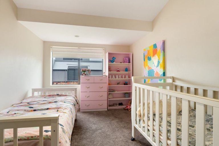 Photo of property in 30 Marine Parade, Mount Maunganui, 3116