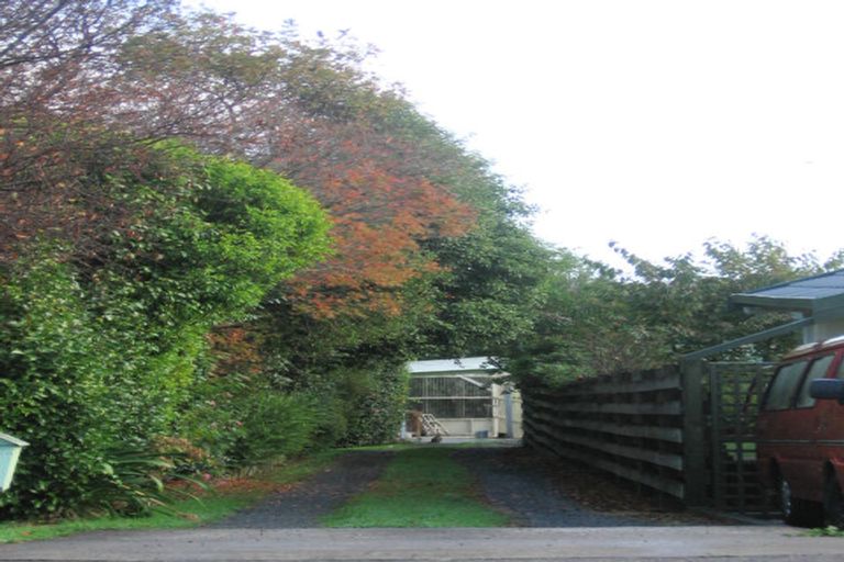 Photo of property in 6 Matenga Street, Waikanae, 5036