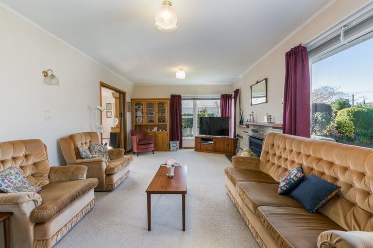 Photo of property in 18 Pembroke Street, Taradale, Napier, 4112