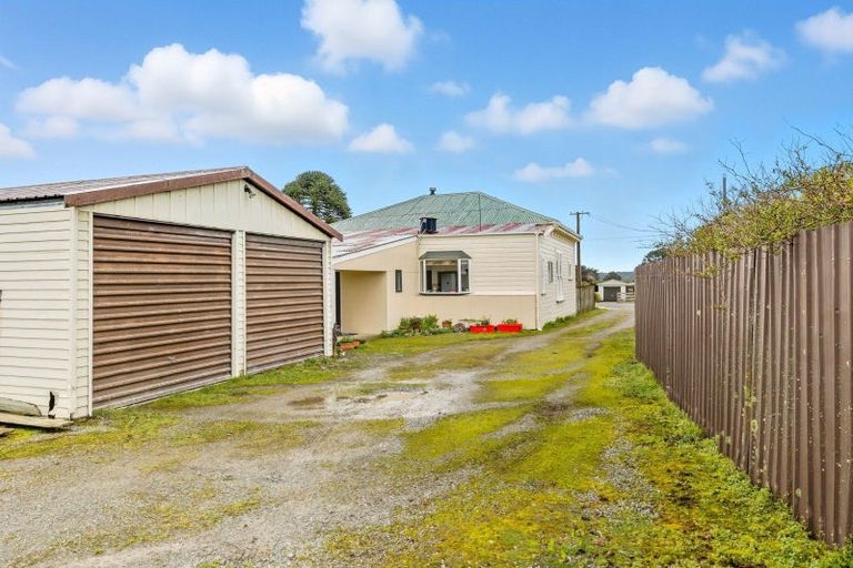 Photo of property in 42 Alfredton Road, Eketahuna, 4900