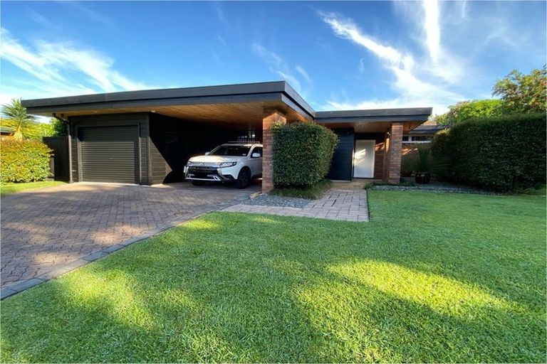 Photo of property in 24 Ashdown Place, Pahurehure, Papakura, 2113