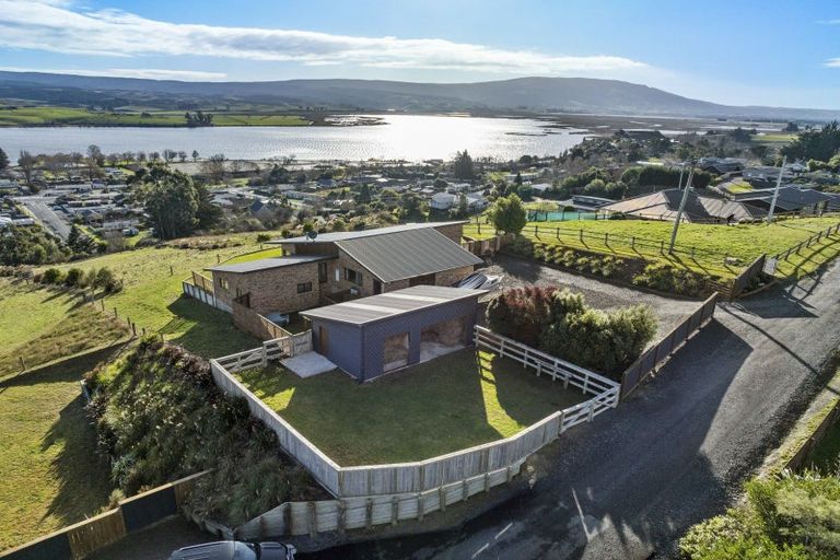 Photo of property in 14 Kingsgate Lane, Waihola, Milton, 9073