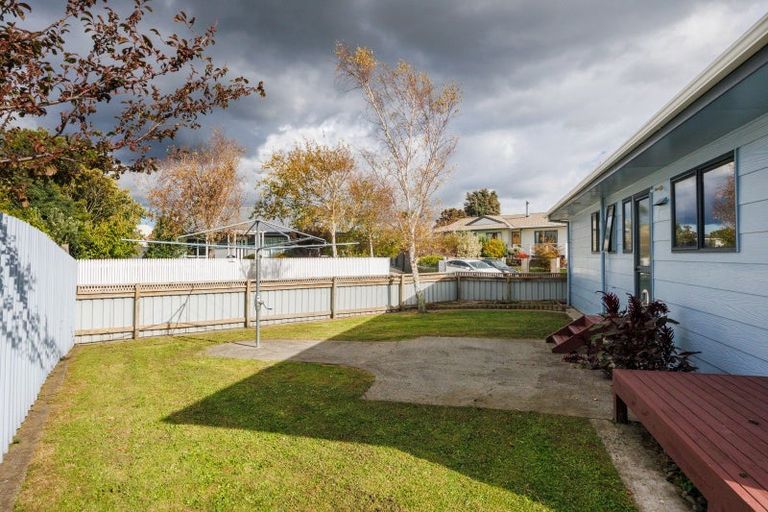 Photo of property in 28 Peppertree Glade, Kelvin Grove, Palmerston North, 4414