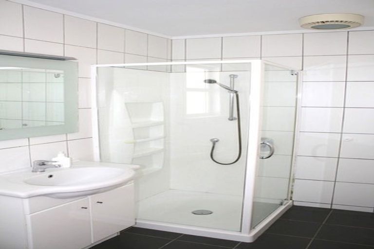Photo of property in 50 Melrose Road, Island Bay, Wellington, 6023