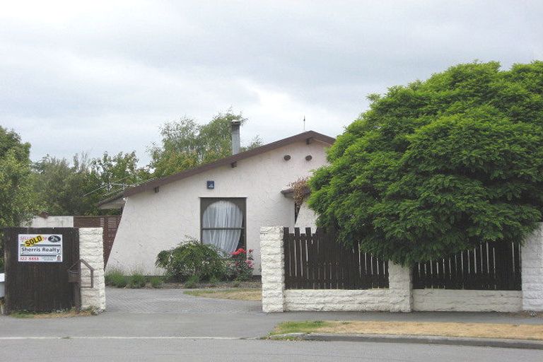 Photo of property in 10 Genista Place, Parklands, Christchurch, 8083