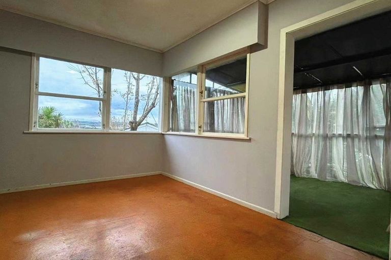 Photo of property in 36 Riverhills Avenue, Pakuranga Heights, Auckland, 2010