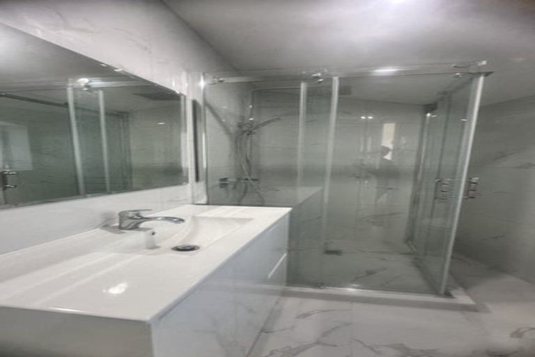 Photo of property in 14b Sunlands Drive, Manurewa, Auckland, 2102