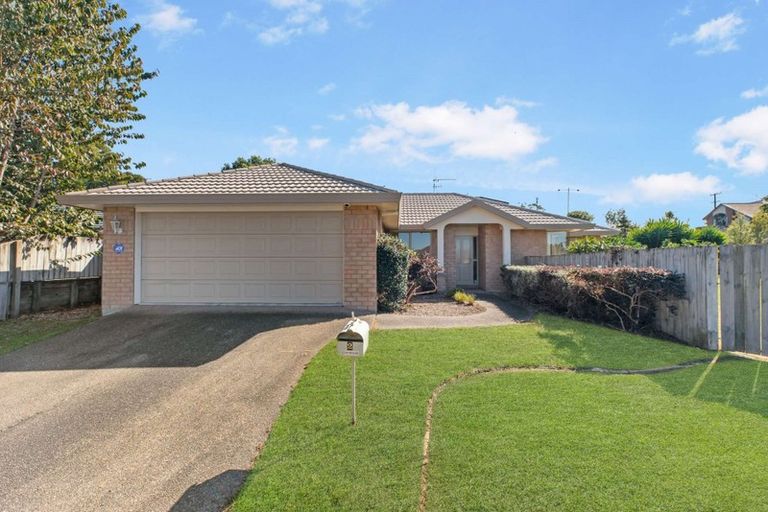 Photo of property in 2 Highbury Place, Nawton, Hamilton, 3200