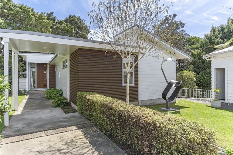 Photo of property in 17 Frank Wilson Terrace, Welbourn, New Plymouth, 4312