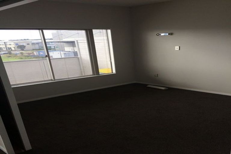 Photo of property in 6/26 Lovell Court, Rosedale, Auckland, 0632