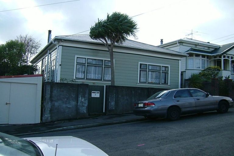 Photo of property in 3 Douro Avenue, Newtown, Wellington, 6021