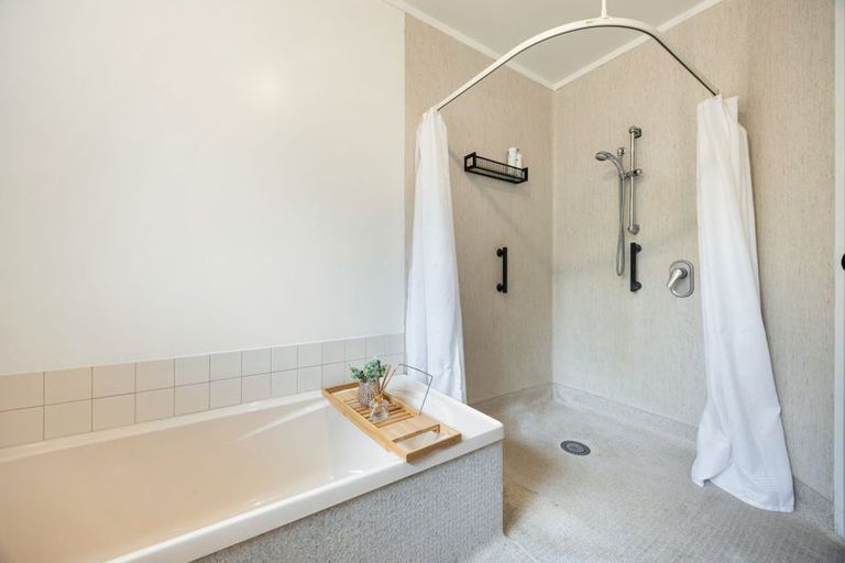 Photo of property in 164 Massey Street, Frankton, Hamilton, 3204