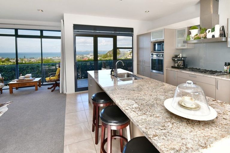 Photo of property in 15 Maire Road, Orewa, 0931