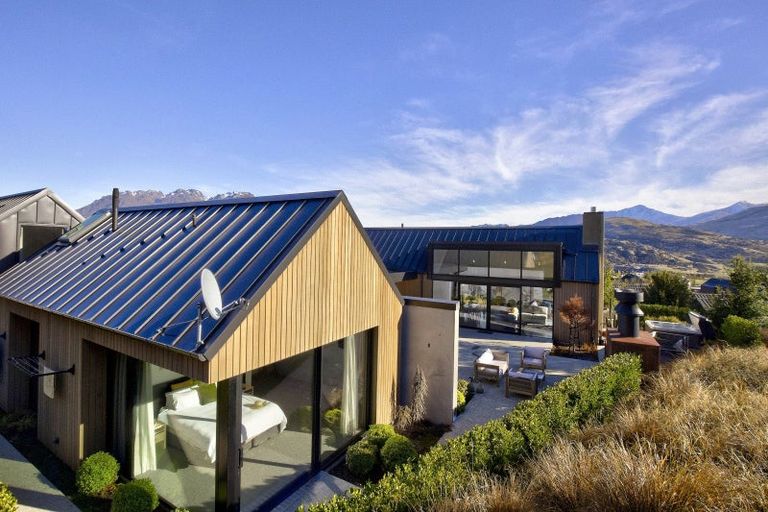 Photo of property in 24 Double Cone Road, Jacks Point, Queenstown, 9371
