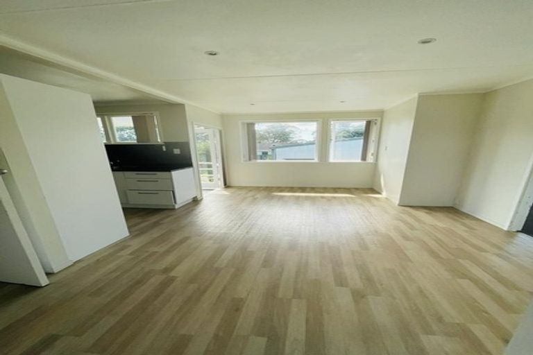 Photo of property in 625 Massey Road, Mangere, Auckland, 2022