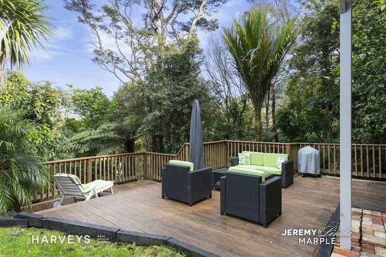 Photo of property in 47 Tainui Road, Titirangi, Auckland, 0604