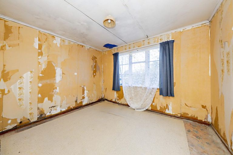 Photo of property in 3 Christmas Road, Manurewa, Auckland, 2102