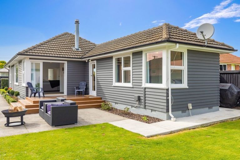 Photo of property in 14 Jocelyn Street, Casebrook, Christchurch, 8051