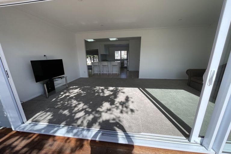 Photo of property in 1/20 Gordon Avenue, Milford, Auckland, 0620