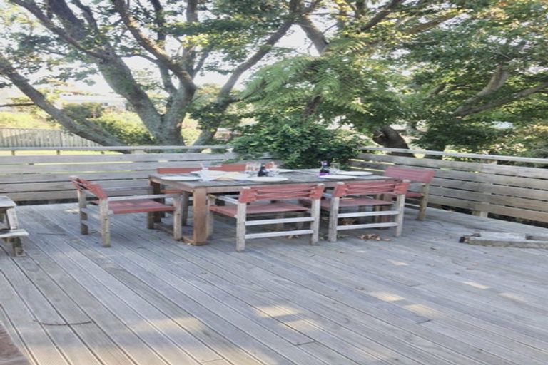 Photo of property in 35 Leinster Avenue, Raumati South, Paraparaumu, 5032