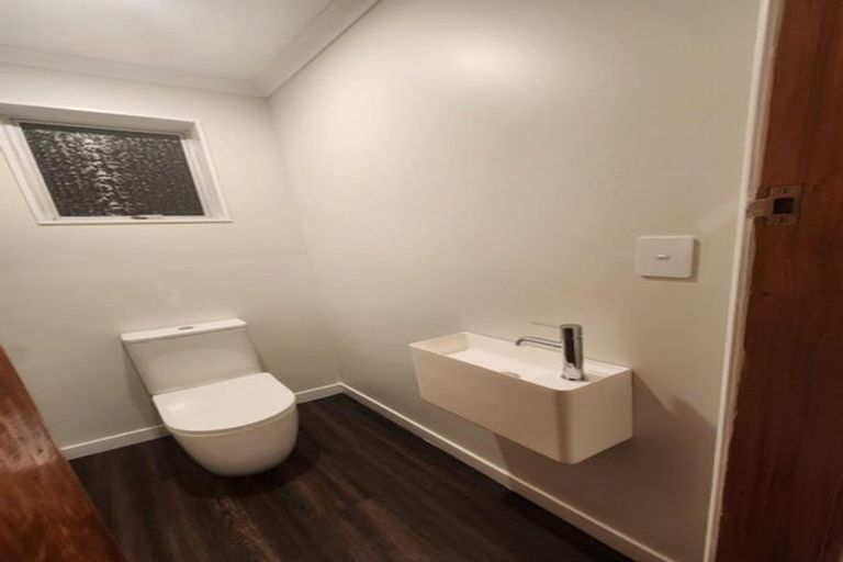 Photo of property in 32 Mahoe Street, Inglewood, 4330