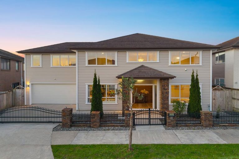 Photo of property in 5 Creggan Crescent, Flat Bush, Auckland, 2019