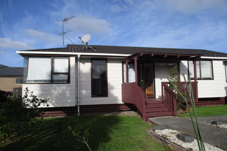 Photo of property in 22 Glen Close, Glen Eden, Auckland, 0602