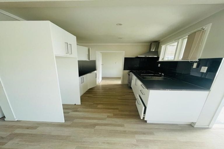 Photo of property in 625 Massey Road, Mangere, Auckland, 2022