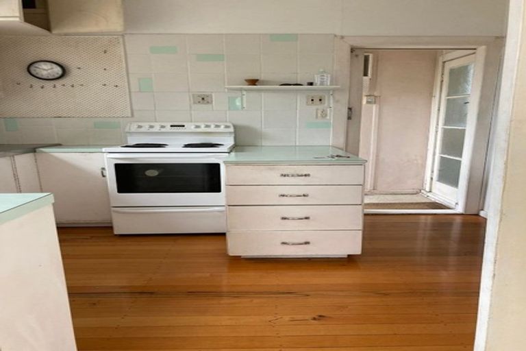 Photo of property in 135 Old Wairoa Road, Papakura, 2110