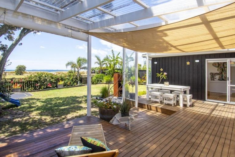 Photo of property in 1021b Papamoa Beach Road, Papamoa Beach, Papamoa, 3118