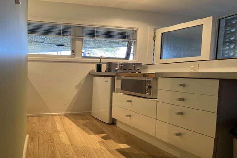 Photo of property in 22 Crieff Street, Northland, Wellington, 6012