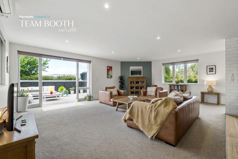 Photo of property in 1/53 Park Road, Glenfield, Auckland, 0629