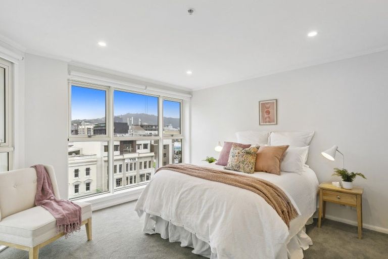 Photo of property in 7a/5 Kent Terrace, Mount Victoria, Wellington, 6011