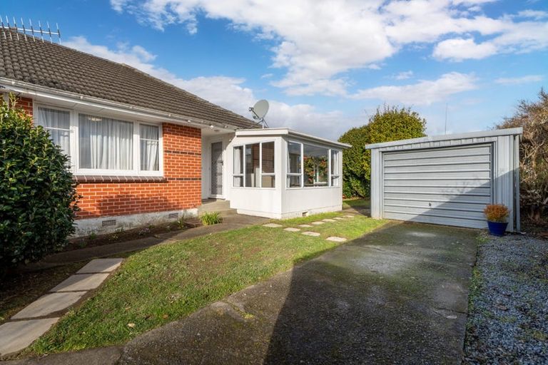 Photo of property in 2/49a Shakespeare Avenue, Trentham, Upper Hutt, 5018