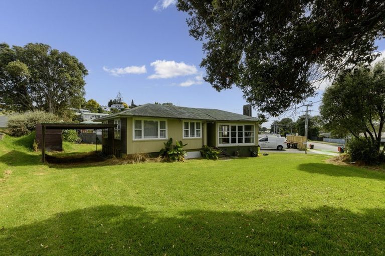 Photo of property in 2 Windsor Road, Bellevue, Tauranga, 3110