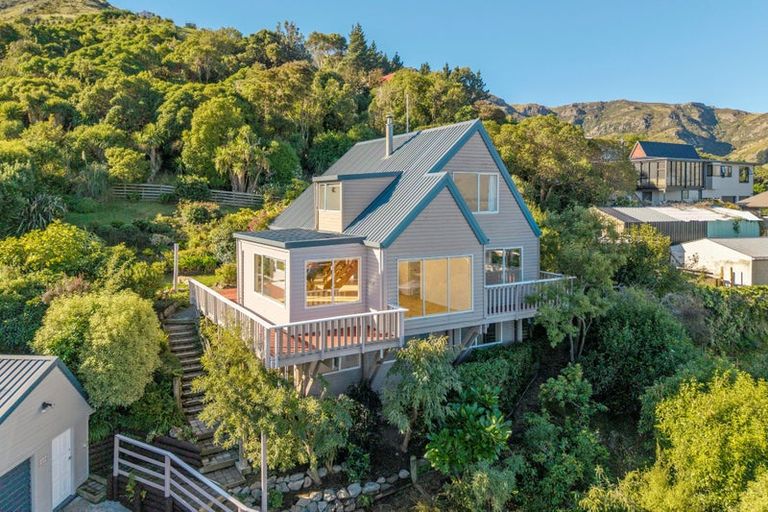 Photo of property in 10 Selwyn Parade, Lyttelton, 8082