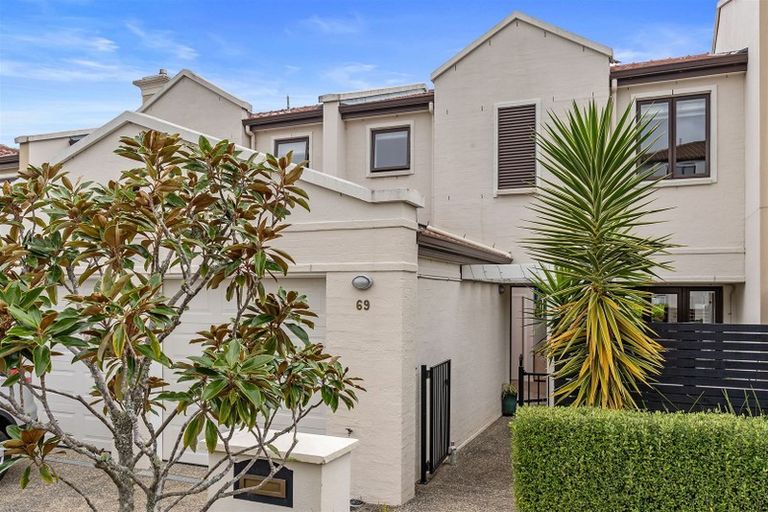 Photo of property in 140 Gills Road, Albany Heights, Auckland, 0632