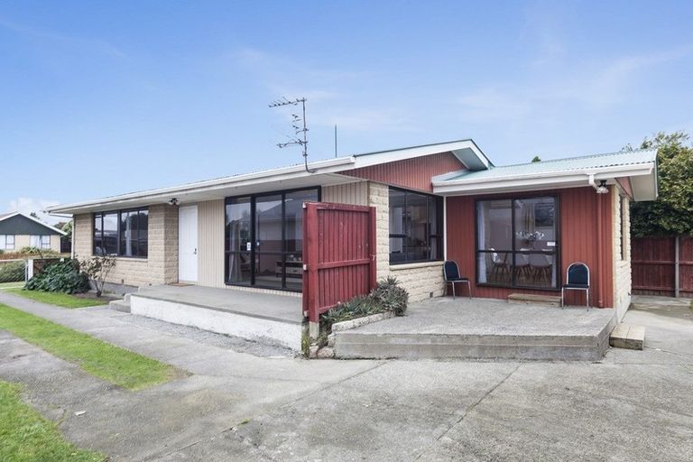 Photo of property in 34 Witham Street, Hornby, Christchurch, 8042