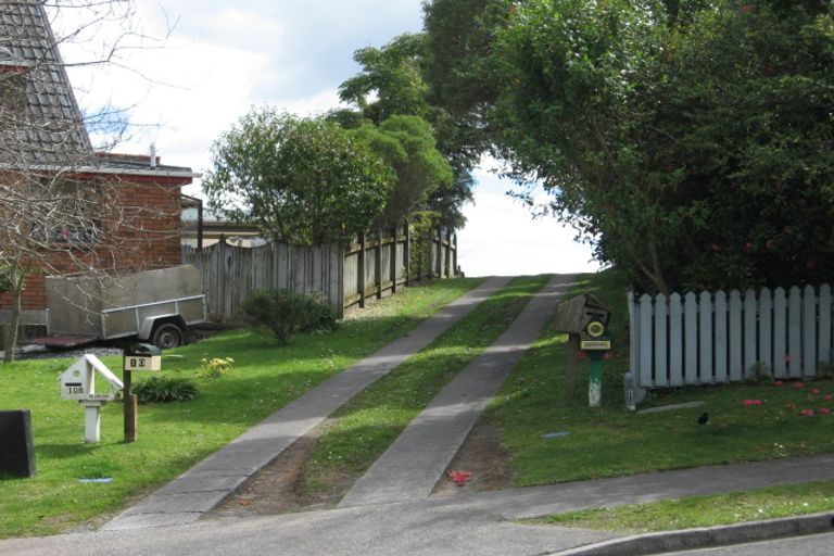 Photo of property in 8a Pelorus Street, Welcome Bay, Tauranga, 3112