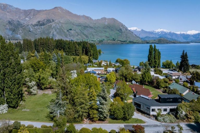 Photo of property in 18 Kidson Lane, Wanaka, 9305
