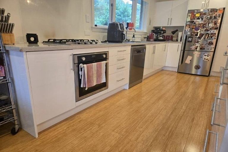 Photo of property in 13 Holliss Avenue, Cashmere, Christchurch, 8022