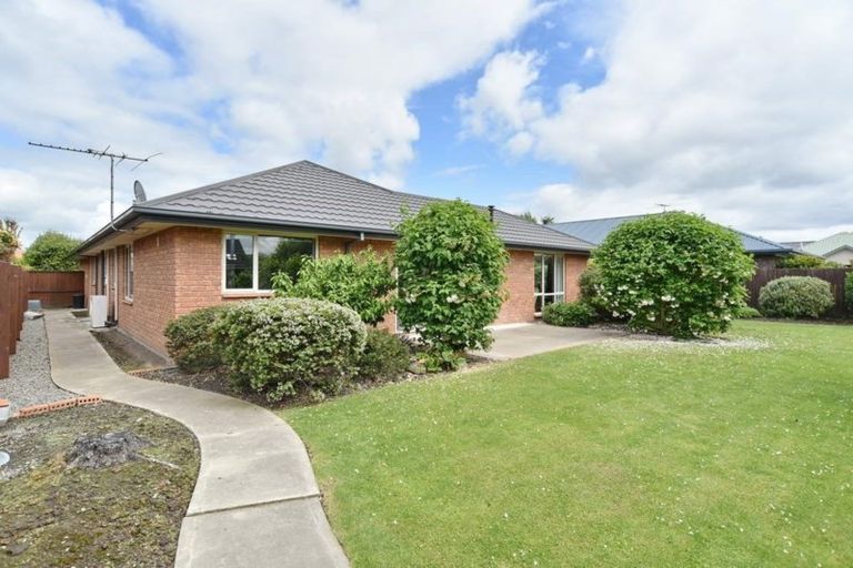 Photo of property in 14 Goodwood Close, Rangiora, 7400
