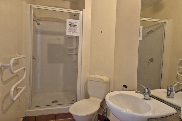 Photo of property in Terrace Tower Apartments, 13d/126 The Terrace, Wellington Central, Wellington, 6011