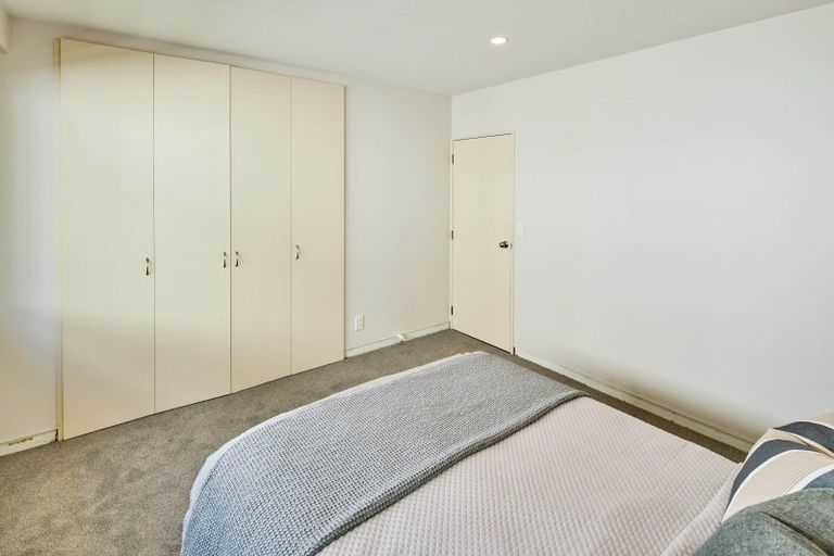 Photo of property in 2/13 Derwent Lee Grove, Epuni, Lower Hutt, 5011