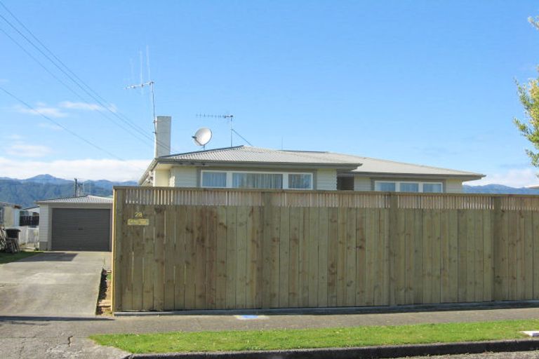 Photo of property in 28 Ferguson Street, Levin, 5510