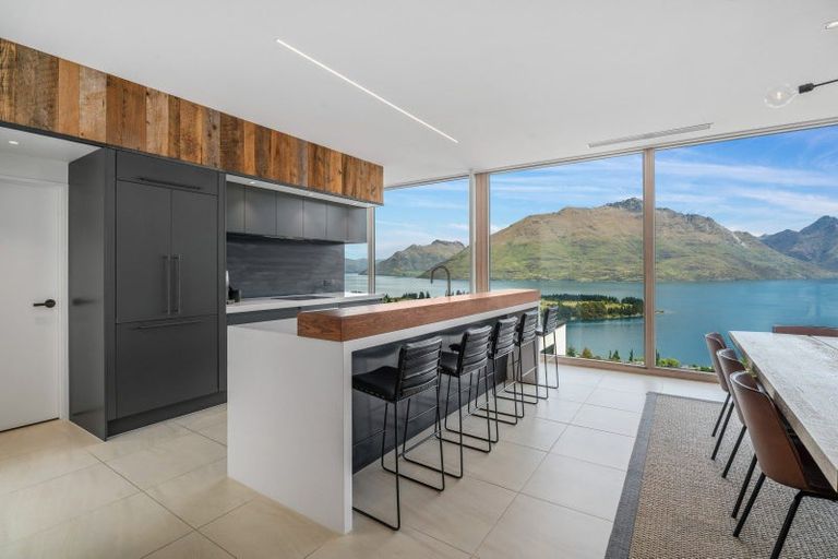 Photo of property in 32 Edinburgh Drive, Queenstown, 9300