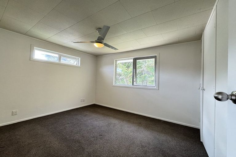 Photo of property in 118 Stapleford Crescent, Browns Bay, Auckland, 0630