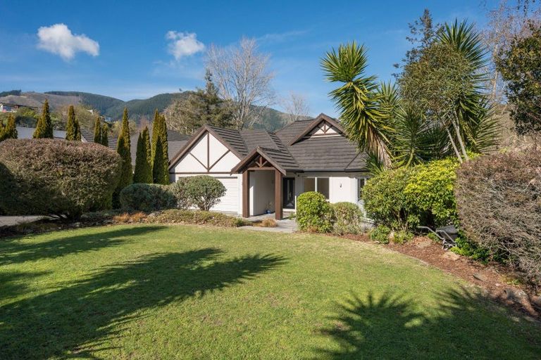 Photo of property in 25 Montebello Avenue, Stoke, Nelson, 7011