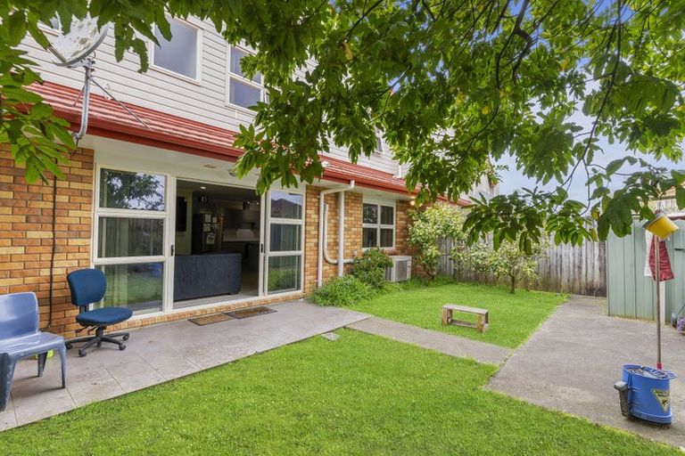 Photo of property in 8 Lime Crescent, Papakura, 2110