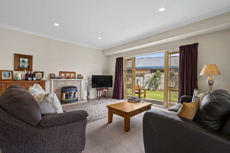 Photo of property in 35 Madison Avenue, Milson, Palmerston North, 4414